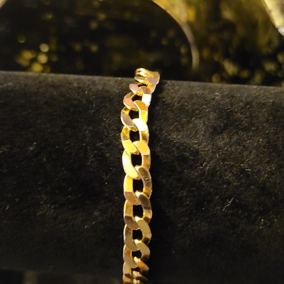 7in Vermeil Diamond Cut Cuban Link Bracelet - Picture 4 of 5